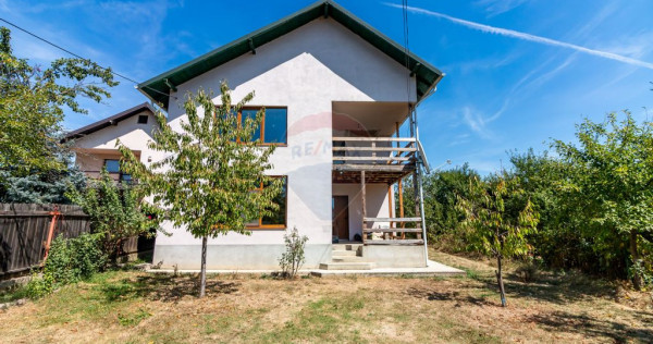 Casă spatioasă 5 camere bucov