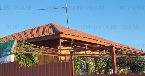Casa renovata extinsa si teren 5470 mp pantelimon jud const