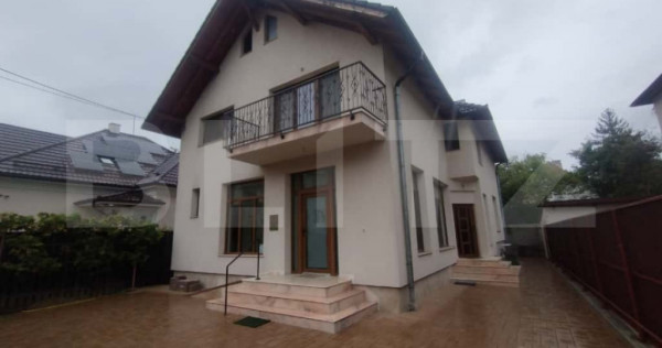 Casa 270 mp+teren 322 mp, 6 camere+cabinet stomatologic-zona