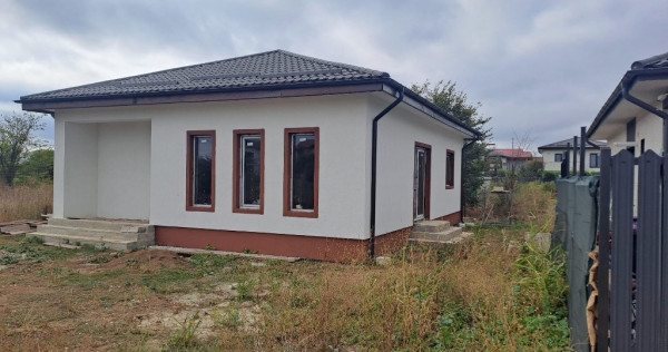 Casa cernica zona strada plantelor