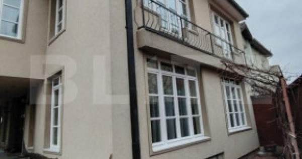 Casa superba 7 camere, 341 mp, zona dambu