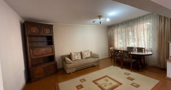 Apartament de vanzare, cu 4 camere, 88 mp, zona ultracentral