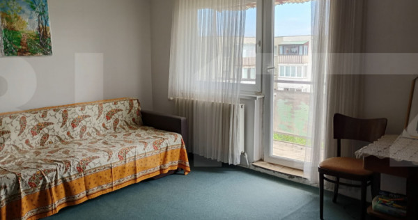 Apartament cu 2 camera, decomandat, 2 balcoane, cart. lenin,
