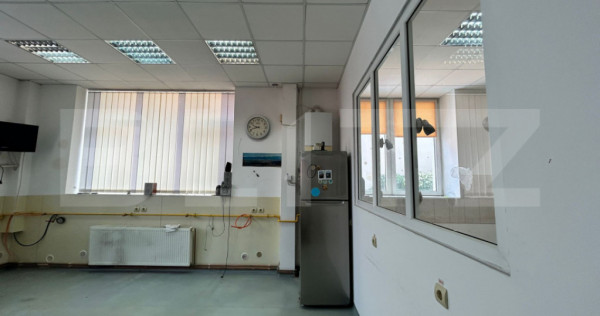Apartament 4 camere, zona centru