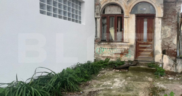 Casă 3 camere, 76 mp, teren 175 mp sau teren necesita renov