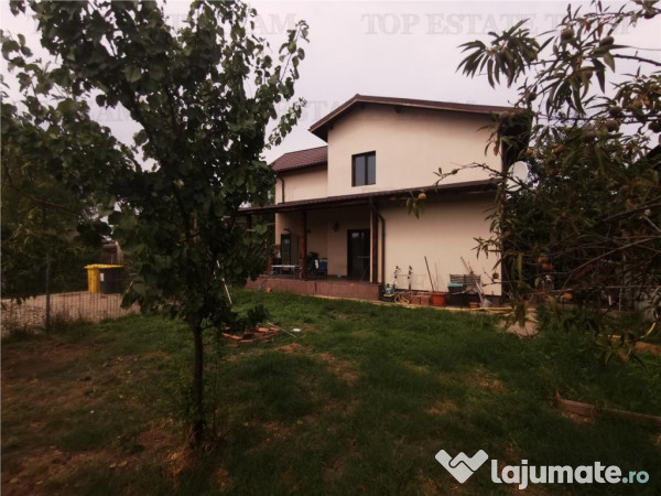 Duplex 5 camere cu teren 400mp la intrare in domnesti