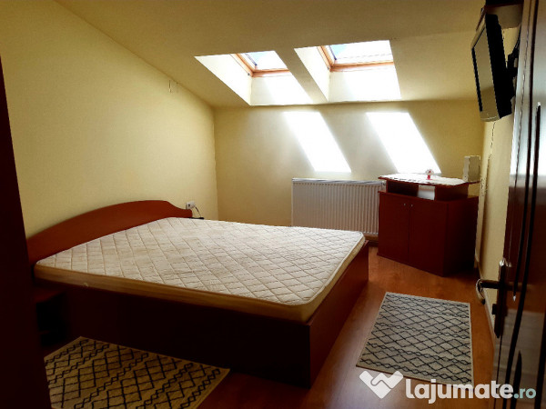 Inchiriez apartamanet 3 camere in Floresti str. Florilor