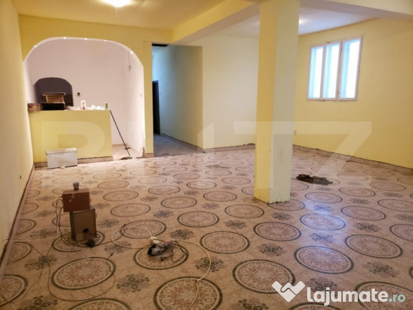 Casă spațioasă cu 5 camere, 200 mp, zona catargiu