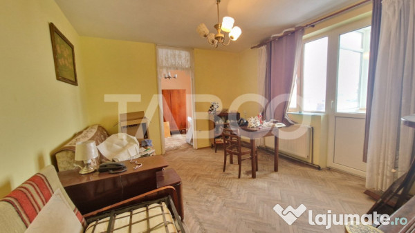 Apartament de vanzare 2 camere si balcon Mihai Viteazul