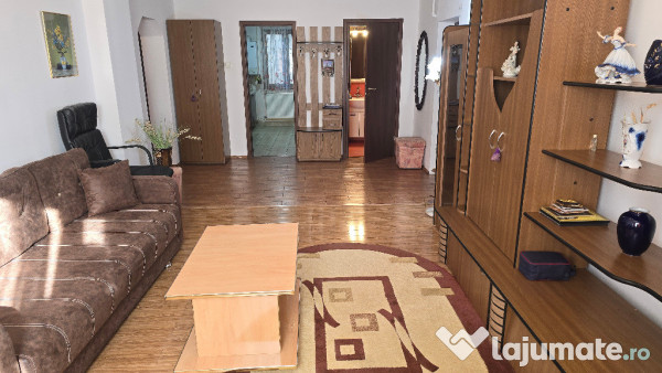 Inchiriez apartament de 3 camere decomandat, in Deva, Carpati, et 2