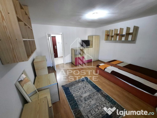 Apartament cu o camera, in zona Circumvalatiunii