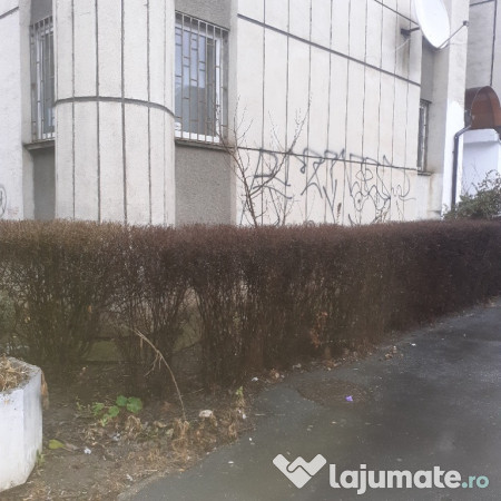 Brasov 13 Decembrie  3 decomandate 180000 euro