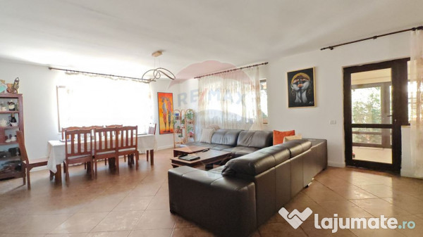Vila tip duplex cu 5 camere de inchiriat in pipera