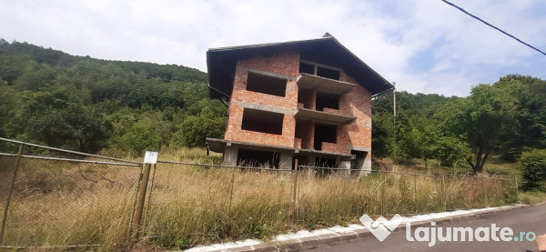 Baia sprie, casa in constructie