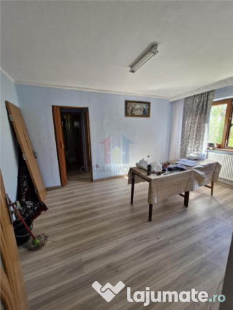 3 camere, etaj 2, disponibil imediat, obor