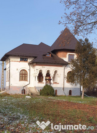 Conac neoromanesc, poienarii burchii, judetul prahova