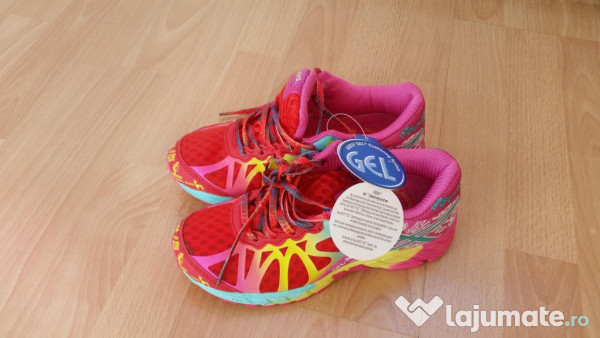{keywor d} asics dama