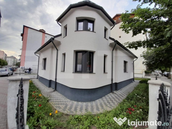 Casa lux 5 camere, 250mp, zona centrala bistrita