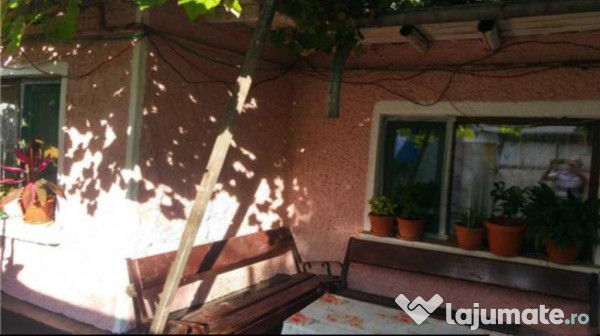 Vanzare casa zona piata progresul