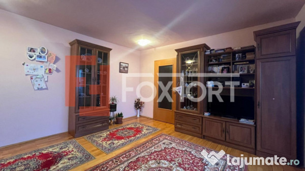 Apartament cu 3 camere, etaj 3 de vanzare, zona Calea Aradul