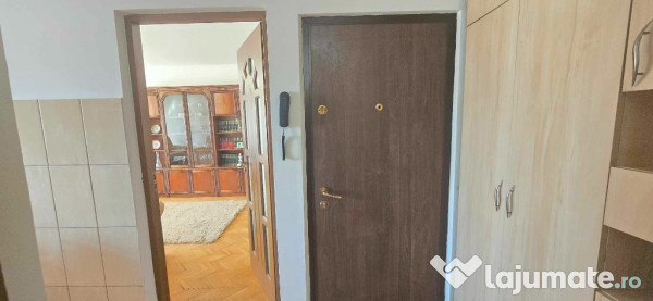 Apartament 3 camere de inchiriat, tip PB, str.Milcovului