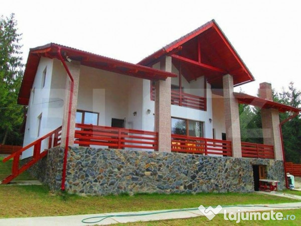 Cabana de vanzare, 8 camere, 500 mp, zona colibița-malul la