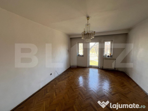 Apartament cu 5 camere, etaj 1, 112 mp, zona liceului Econom