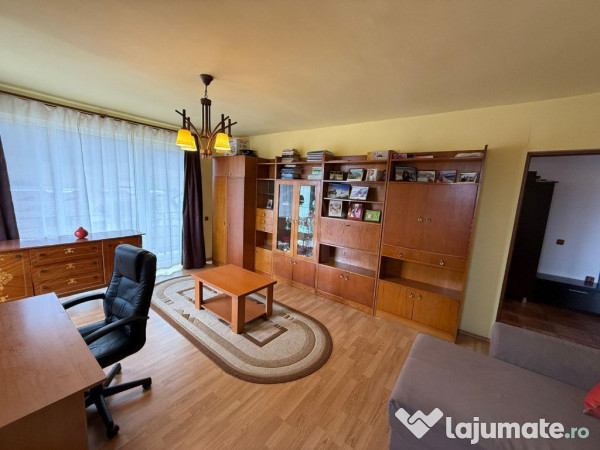 Apartament cu 2 camere,decomandat,finisat,mobilat