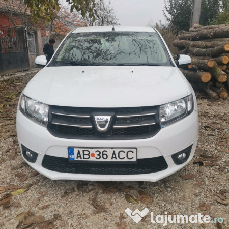 Dacia Sandero masina