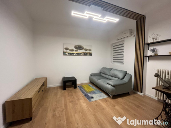 Apartament 2 camere renovat ultracentral/Pta Sfintii Voievozi