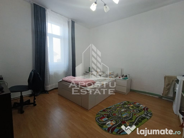 Apartament 2 camere, centrala proprie, bloc izolat, boxa ...