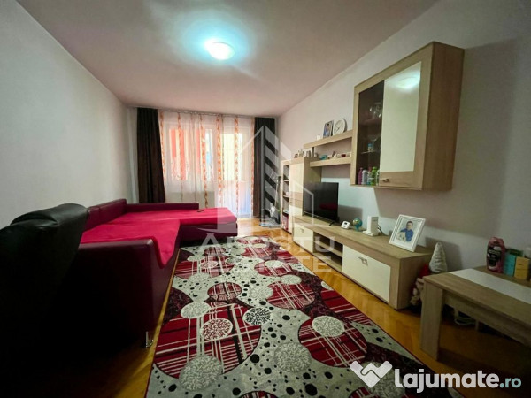 Apartament 3 camere,etaj 1,centrala proprie,zona Simion B...