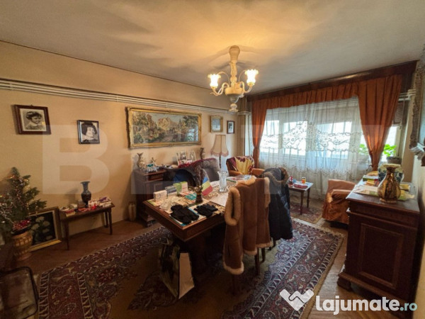 Apartament cu 4 camere, 100 mp, zona ultracentrala