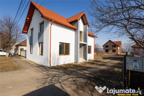 Film! casa noua, cu utilitati complete, predare cu finisaje