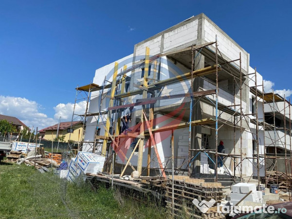 Casa noua aproape de gara 340 metri teren