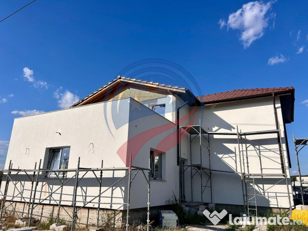 Vilă cu 4 camere de vânzare in craiova