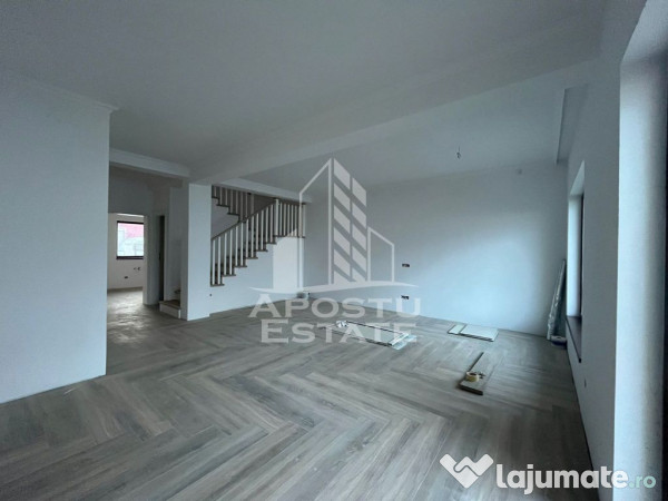 Duplex cu 4 camere, 3 bai,teren 250 mp in zona dambovita