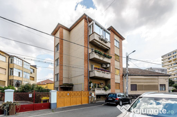 Apartament cu 4 camere lux, zona gloria – pedagogic –...