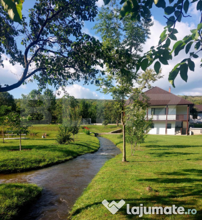 Casa cu 5 camere, 116 mp+teren 83 ari +lac de pesti, zona b