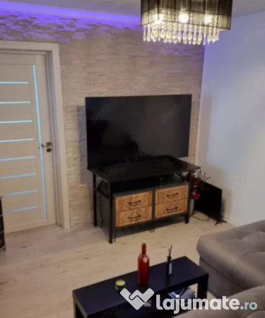 Casă p+1 cu spațiu comercial, zonă centrală – ploieșt