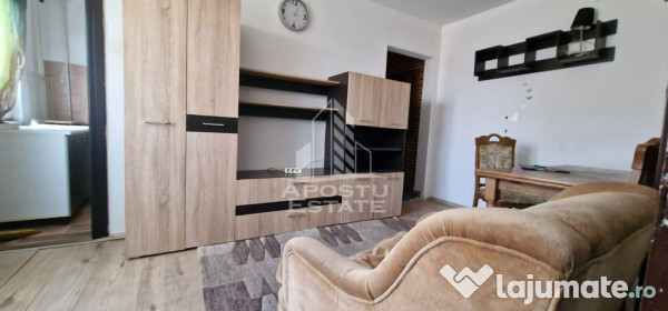 Apartament cu 3 camere, etaj intermediar, AC , Sagului