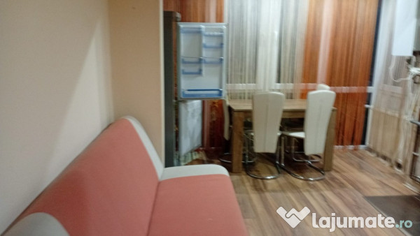 Apartament 3 camere zona Micalaca- Orizont