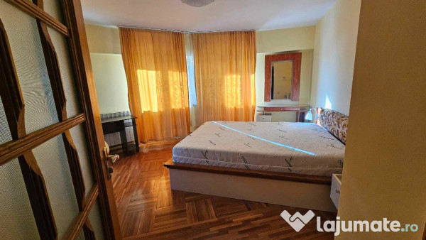 Apartament 3 camere INDEPENDENTEI UMF