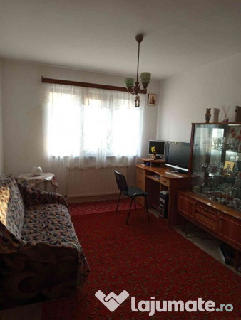 Apartament 3 camere 40 mp - Roman Piața Mică, aleea Tudor Vladimirescu