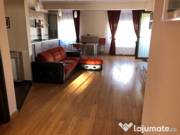 Domenii apartament cu 3 camere si garaj