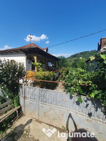 Casa cu teren la tara Parau De Vale, Gorj