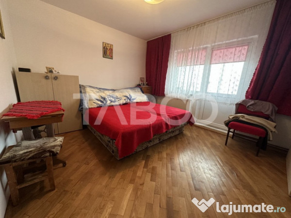 Apartament 3 camere 2 bai boxa la subsol aer conditionat 90