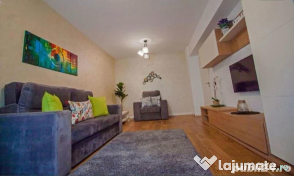 Apartament cu 2 camere, decomandat - zona Centru Civic - Cosmopolit