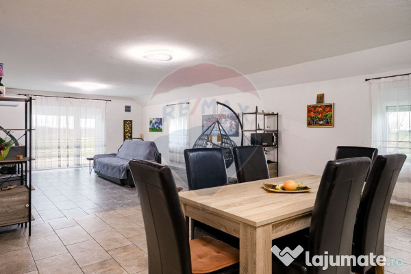 Casă de vânzare cu 3 camere, complet utilată, 175mp, f...