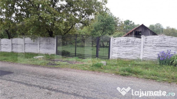 Teren intravilan de inchiriat, suprafata de 5400 mp, in comu